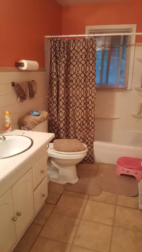 855 Colfax St, Gary, IN 46406 photo 3