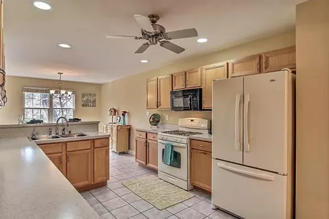 10797 Knickerbocker Ct, Saint John, IN 46373 photo 7