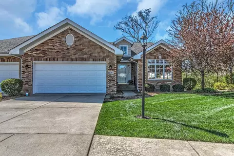 10797 Knickerbocker Ct, Saint John, IN 46373 photo 1