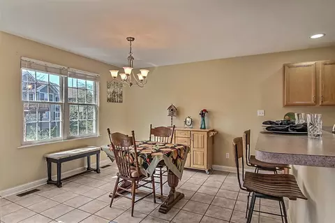 10797 Knickerbocker Ct, Saint John, IN 46373 photo 9