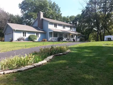 9801 W Rustic Dr, De Motte, IN 46310 photo 3