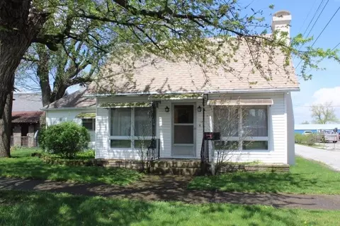 103 E John St, Knox, IN 46534 photo 1