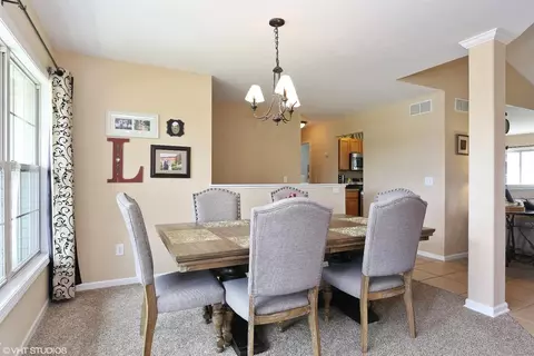 53121 Flowing Stream Ct, South Bend, IN 46628 photo 8