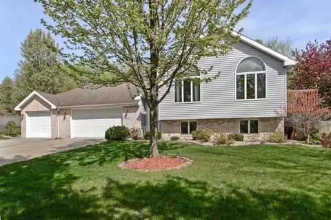 9367 E Oakridge Dr, Saint John, IN 46373 photo 3