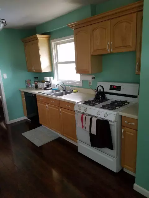 215 W Oak Pl, Griffith, IN 46319 photo 6