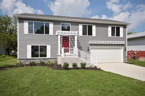 3301 Rustic Ln, Crown Point, IN 46307 photo 1