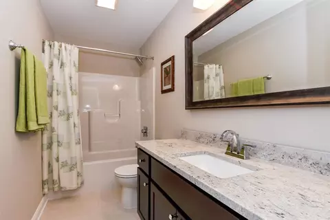 1020 Oak Grove Ct, Crown Point, IN 46307 photo 9