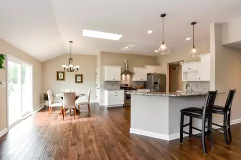 1020 Oak Grove Ct, Crown Point, IN 46307 photo 7