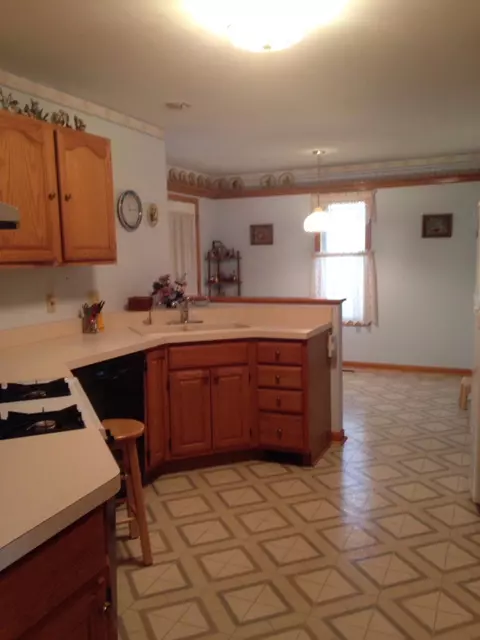 418 Canterbury Rd, Griffith, IN 46319 photo 4