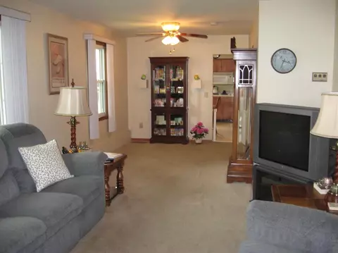 608 Thomas St, Crown Point, IN 46307 photo 6