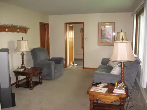 608 Thomas St, Crown Point, IN 46307 photo 7