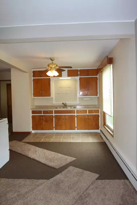 306 E Bates St, Hebron, IN 46341 photo 8