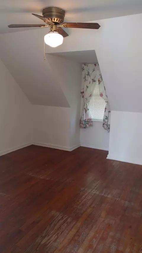 456 Tompkins St, Gary, IN 46406 photo 10