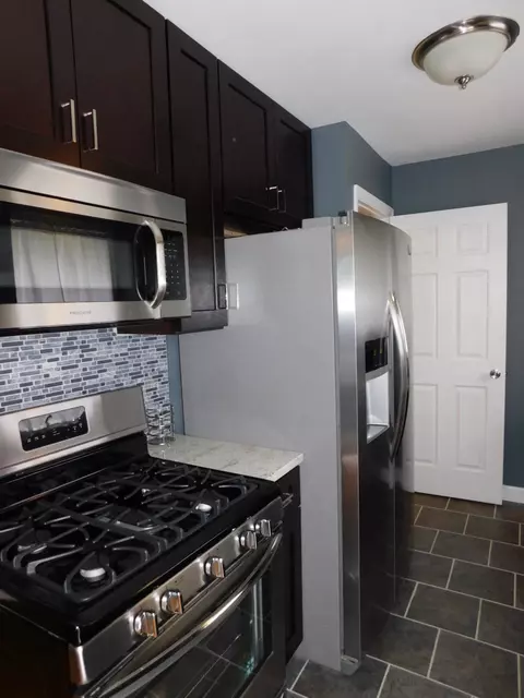 1580 Porter St, Gary, IN 46406 photo 7