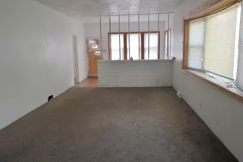 906 E 43rd Ave, Gary, IN 46409 photo 2