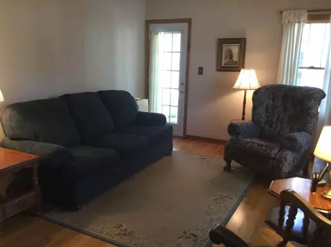 218 N Harvey St, Griffith, IN 46319 photo 4