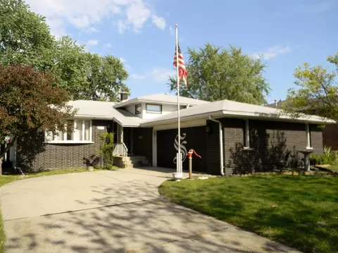 8229 Madison Ave, Munster, IN 46321 photo 1