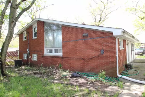 6911 Ash Pl, Gary, IN 46403 photo 5