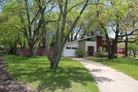 6911 Ash Pl, Gary, IN 46403 photo 2