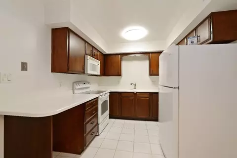 900 Camellia Dr #3, Munster, IN 46321 photo 2