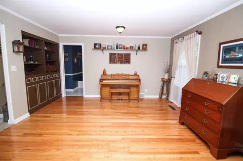 8540 Forest Ave, Munster, IN 46321 photo 7