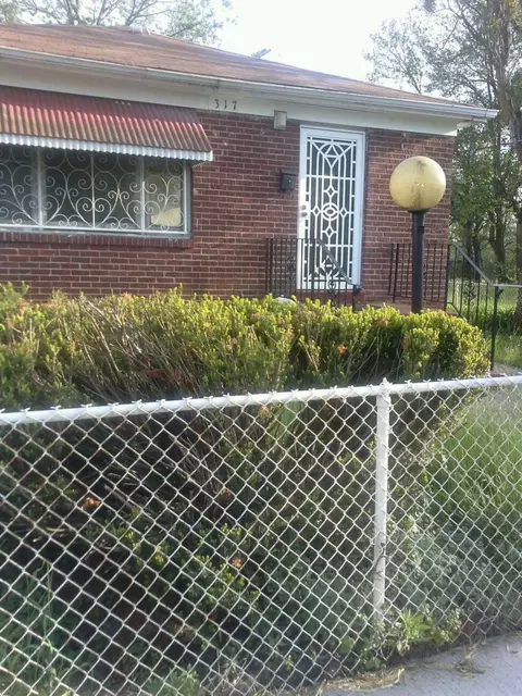 317 W 23rd Ave, Gary, IN 46407 photo 2