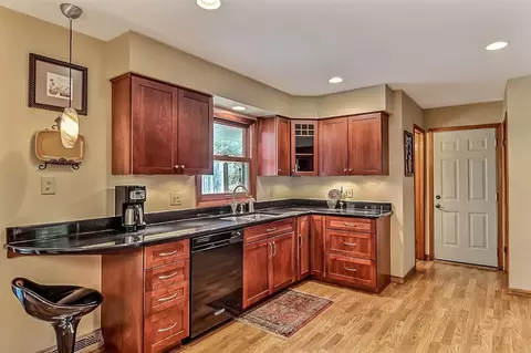 931 Mohawk Dr, Crown Point, IN 46307 photo 8