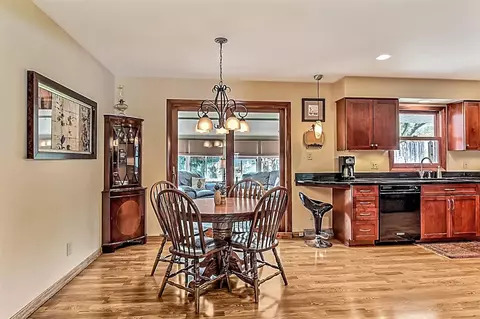 931 Mohawk Dr, Crown Point, IN 46307 photo 7