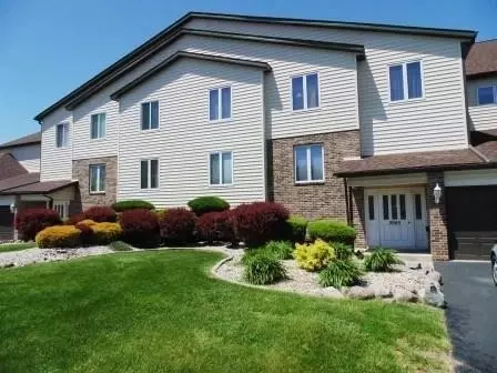 5065 Spinnaker Ln #A, Crown Point, IN 46307 photo 1