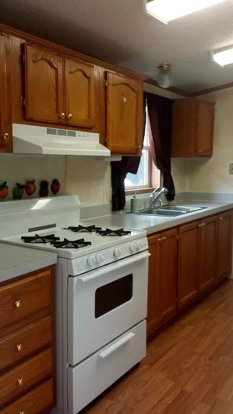 5339 E Pine St, Knox, IN 46534 photo 10