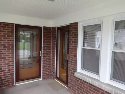 451 E 8th St, Hobart, IN 46342 photo 2