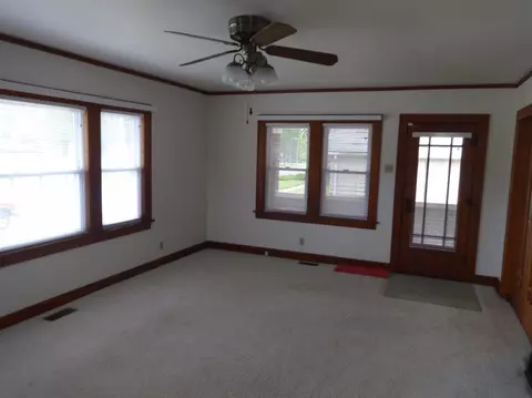 451 E 8th St, Hobart, IN 46342 photo 7