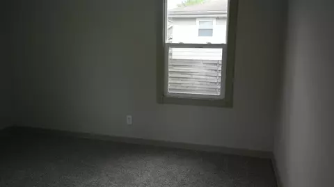 331 N Dwiggins St, Griffith, IN 46319 photo 10