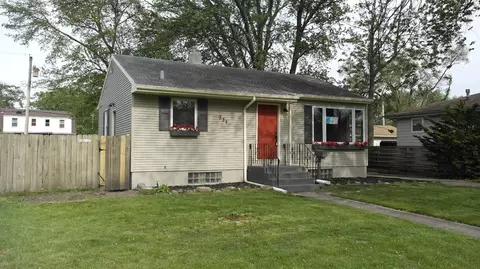 331 N Dwiggins St, Griffith, IN 46319 photo 2