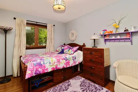 562 Hickory Ln, Munster, IN 46321 photo 8