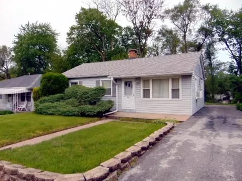 8032 Locust Ave, Gary, IN 46403 photo 1