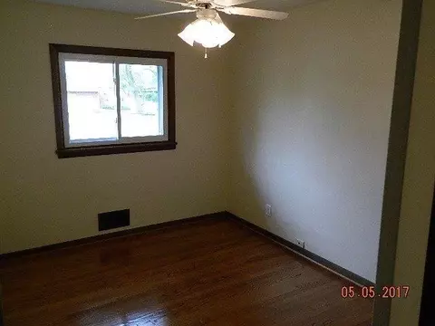 4901 Garfield St, Gary, IN 46408 photo 8
