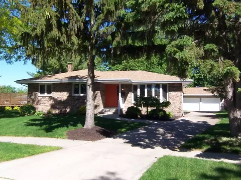 543 Cedar Ct, Munster, IN 46321 photo 1