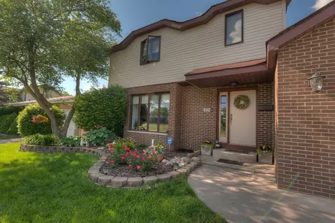 610 E Pine St, Griffith, IN 46319 photo 2