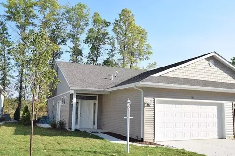 132 Summer Tree Dr, Porter, IN 46304 photo 1