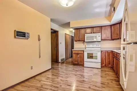 307 Elizabeth Dr, Crown Point, IN 46307 photo 5