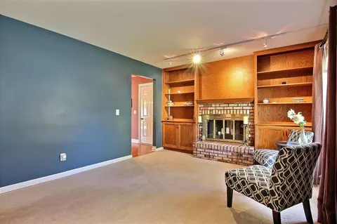 17533 Willowbrook Dr, Lowell, IN 46356 photo 5