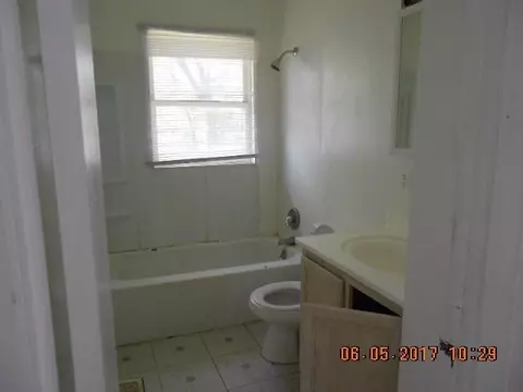 5207 W 11th Ave, Gary, IN 46406 photo 7