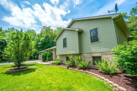 5442 E Dixie Ave, De Motte, IN 46310 photo 4
