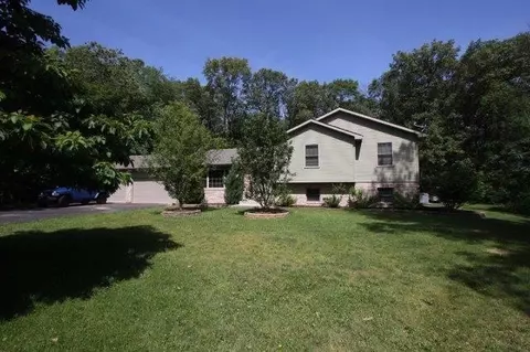 5442 E Dixie Ave, De Motte, IN 46310 photo 1