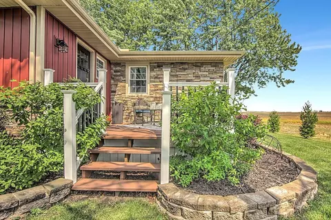17515 Holtz Rd, Lowell, IN 46356 photo 4