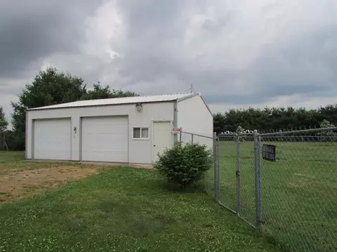 2023 E 500 S, La Porte, IN 46350 photo 3