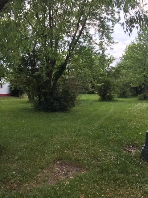 3306 Rustic Ln, Crown Point, IN 46307 photo 1