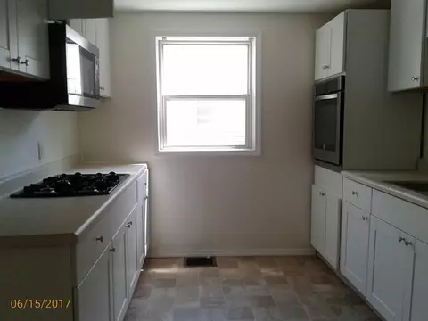 430 N Lindberg St, Griffith, IN 46319 photo 7