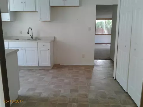 430 N Lindberg St, Griffith, IN 46319 photo 6